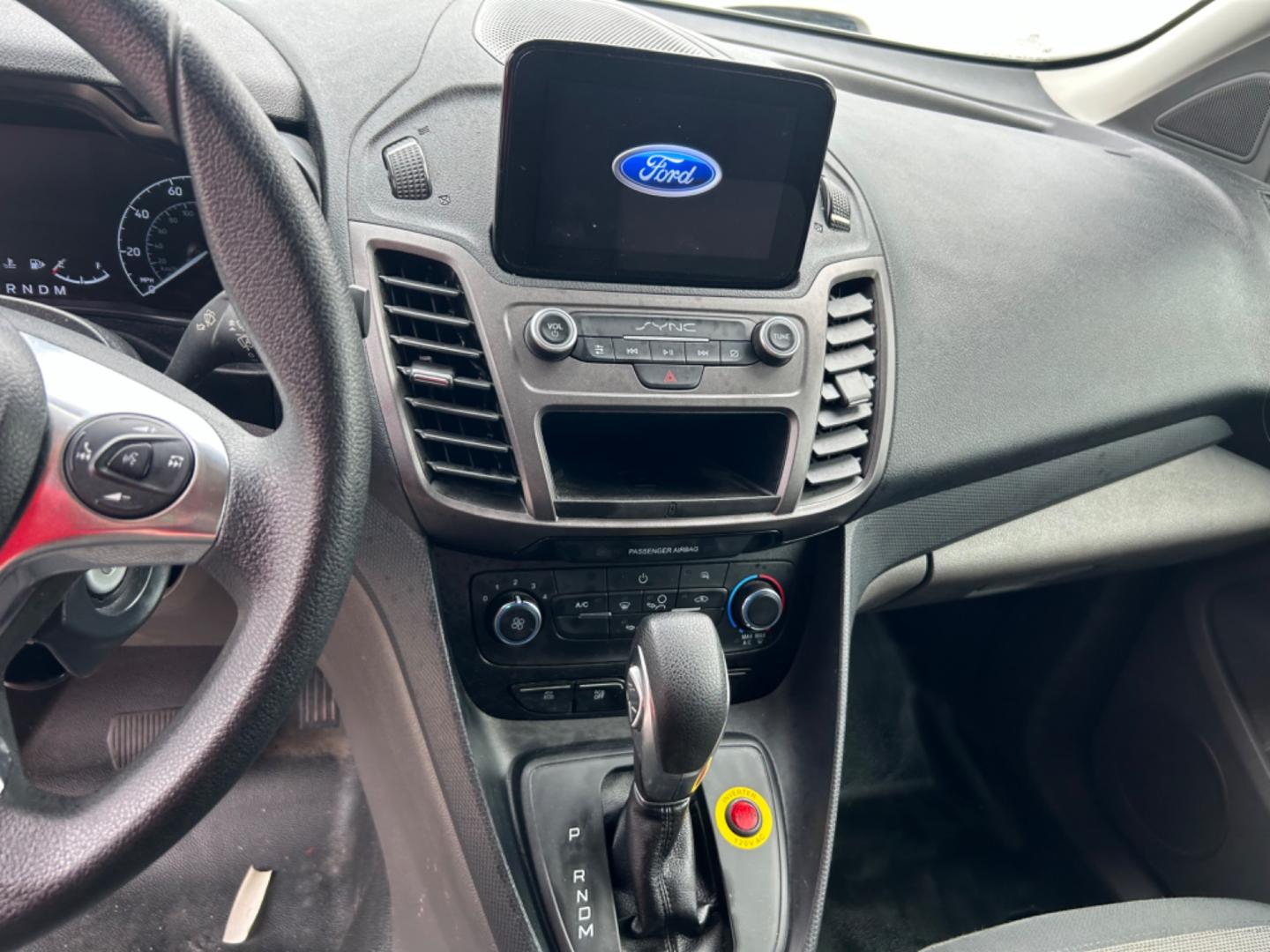 2020 White Ford Transit Connect Cargo Van XL LWB w/Rear 180 Degree Door (NM0LS7E25L1) with an 2.5L L4 DOHC 16V engine, 6A transmission, located at 1687 Business 35 S, New Braunfels, TX, 78130, (830) 625-7159, 29.655487, -98.051491 - Photo#13